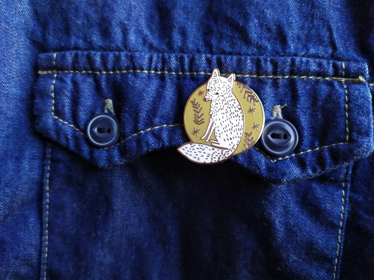 Los ilustradores están locos por los pins metálicos